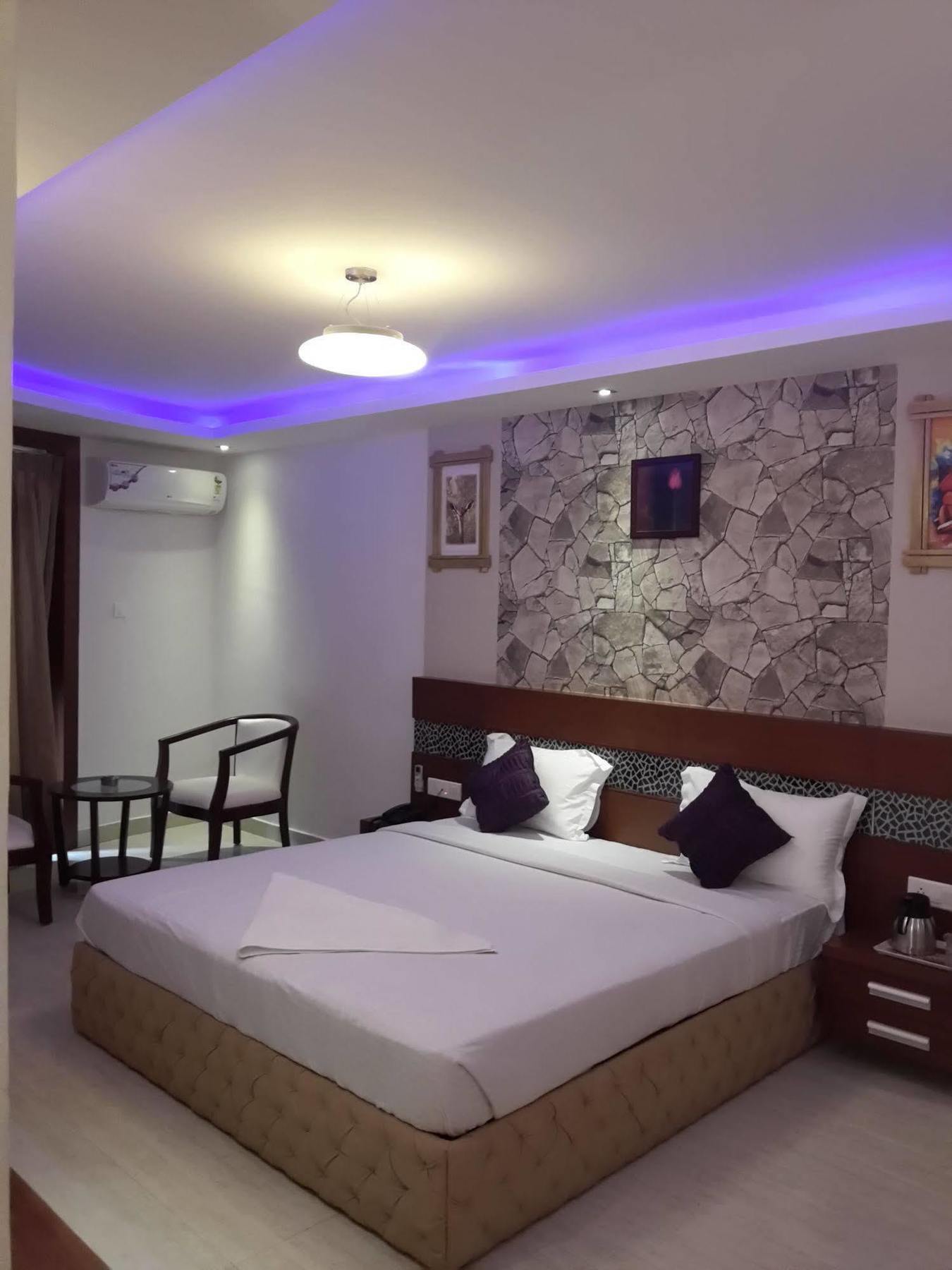 Icon Suites By Bhagini Bangalore Exterior foto